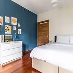 Spacious Flat Near Bagdat Avenue In Suadiye Apartman Isztambul