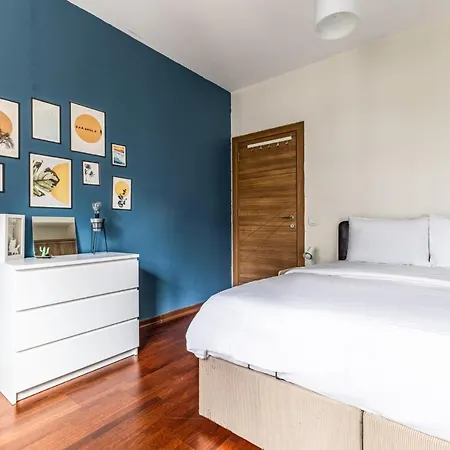 Spacious Flat Near Bagdat Avenue In Suadiye Apartment Istanbul
