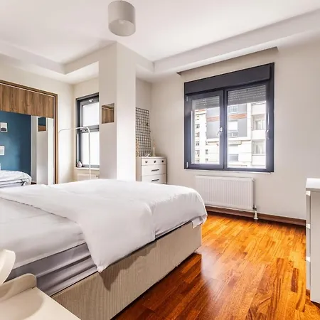 Spacious Flat Near Bagdat Avenue In Suadiye Apartment *